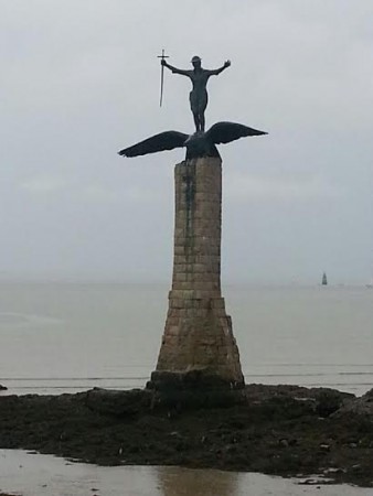 Un monument à la gloire des soldats américains de 1914-1918, à St Nazaire.