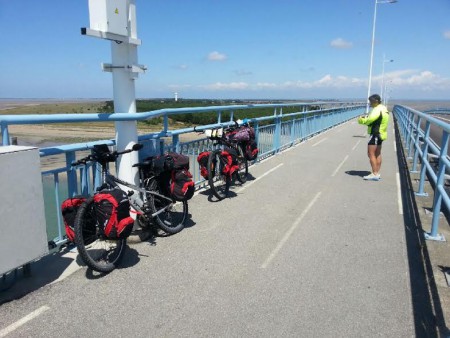 Sur le pont de Noirmoutier. 