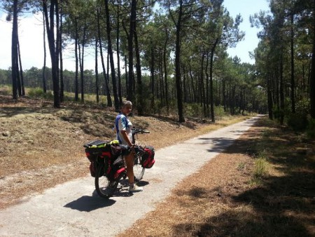 La piste en direction du Porge.